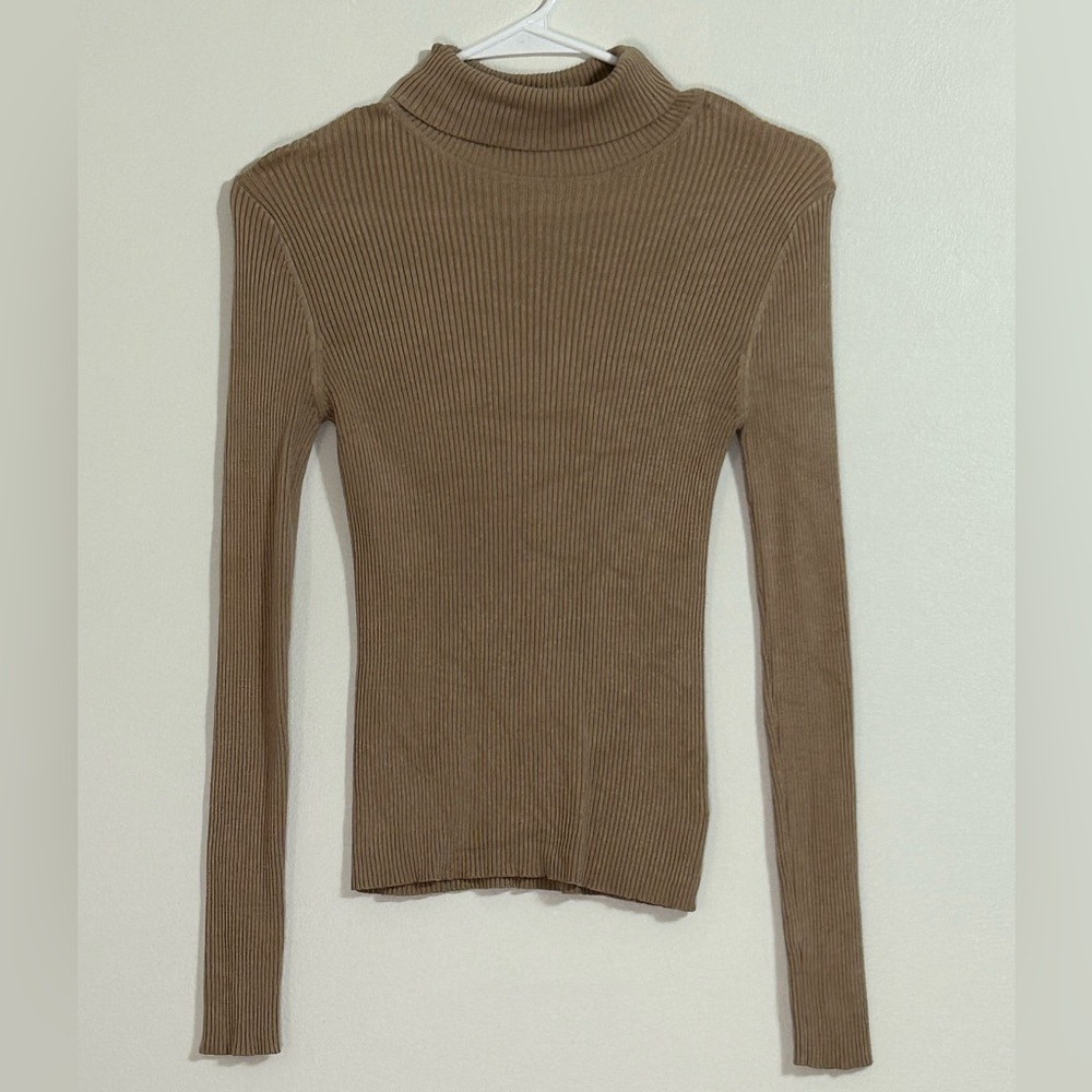 Active USA Ribbed Turtleneck